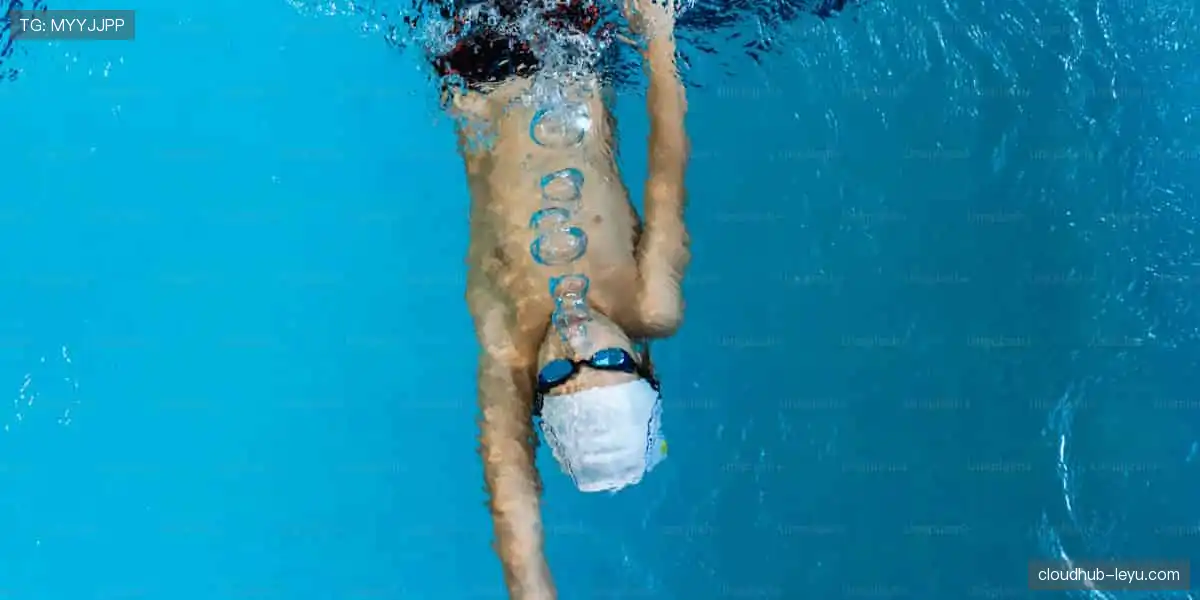 🎁【周边商城】限量潮品，把偶像的荣耀穿在身上！